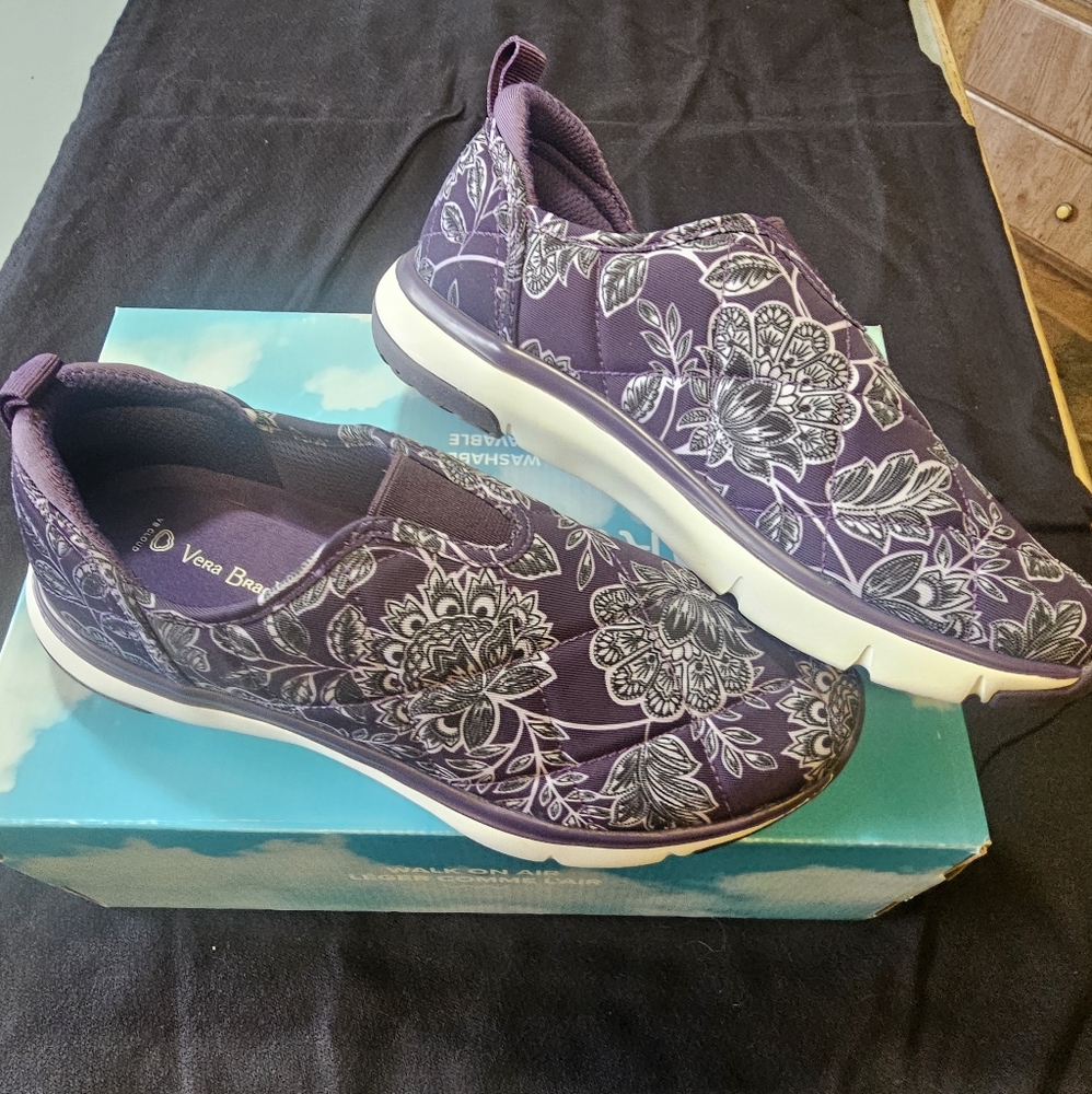 NIB VB Cloud slip-on shoes